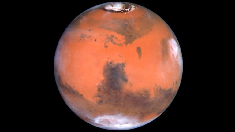 Gli scienziati lo vedono per la prima volta su Marte: l’incredibile scoperta. C’è vita sul pianeta? Gli scienziati lo vedono per la prima volta su Marte: l’incredibile scoperta. C’è vita sul pianeta?