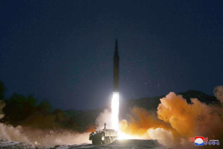 Kim Jong-un lancia il secondo missile ipersonico in sei giorni