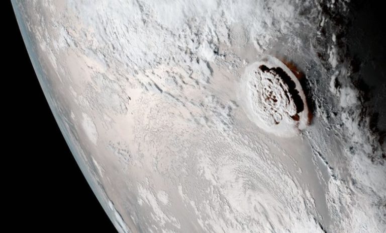 La Nasa: «L’eruzione 500 volte più potente della bomba atomica su Hiroshima»