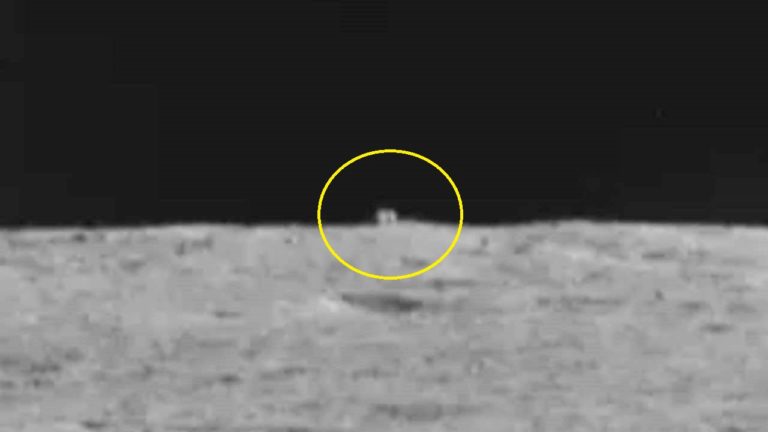 Strano oggetto cubico individuato sulla Luna, rover cinese andrà a controllarlo